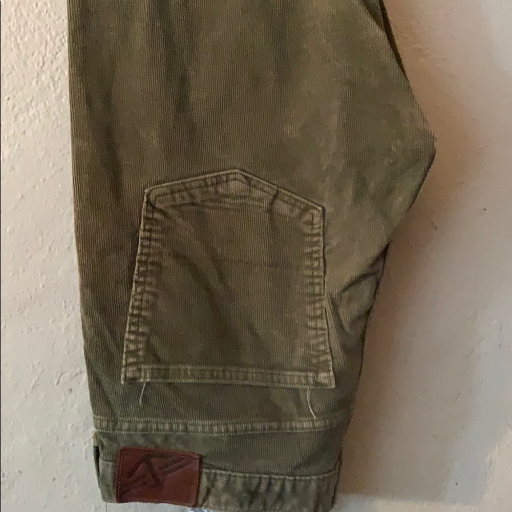 Damaged straight regular corduroy green Dockers